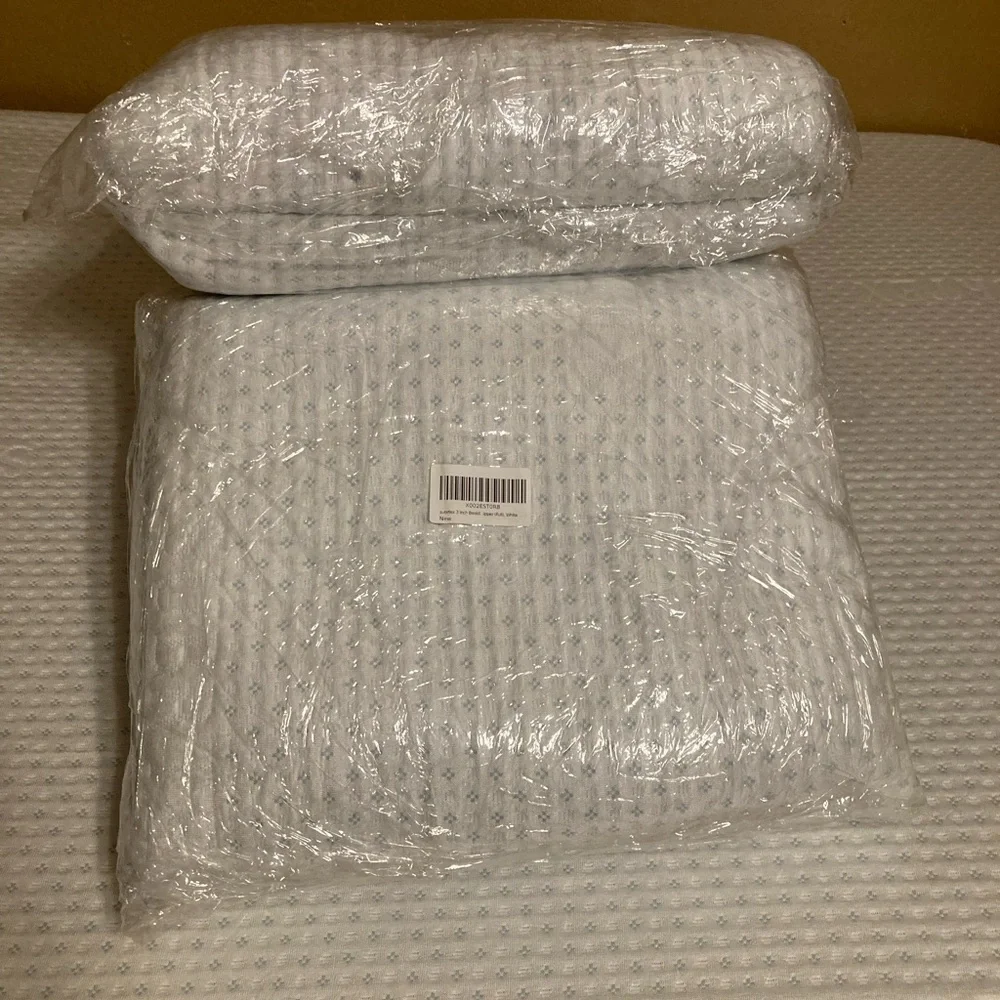 Subrtex Premium White and Blue Bedding topper covers